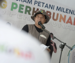 Uu Ruzhanul Luncurkan Rintisan Usaha Petani Milenial Bidang Perkebunan