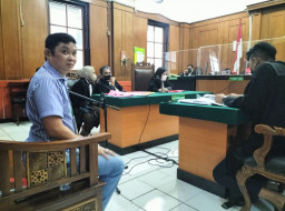 Gegara Tanya, Anwari 'Jadi Korban Pasal UU ITE'