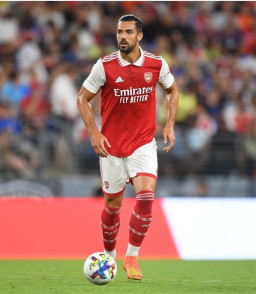 Pemain Arsenal  Jadi Korban Teror Penusukan Sadis di Supermarket Milan