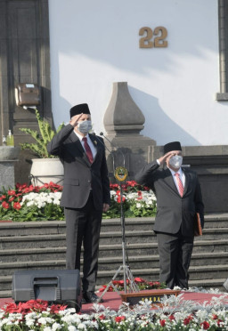 Pertama Digelar Pascapandemi, Sekda Pimpin Upacara Tingkat Setda Jabar