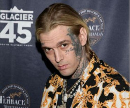 Ditemukan Meninggal di Bathtub, Sahabat Yakin Aaron Carter Bunuh Diri