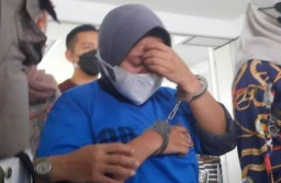 Begini Cara Siti Aisyah Nasution Merayu Para Mahasiswa agar Mau Utang Pinjol