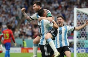 Kalahkan Meksiko, Argentina Buka Peluang Lolos