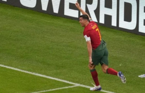 Ronaldo Kecele, Terlanjur Selebrasi ehh ternyata Gol Milik Bruno Fernandes