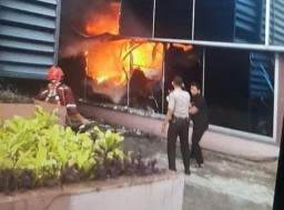 Kantor Kemenkumham Dilalap Api