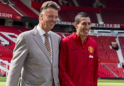 Sindir Di Maria, Van Gaal: Dia Sedang Tidak Ingin Saya Cium