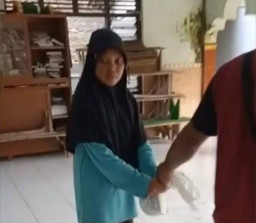 Wanita Ini yang Diduga sebagai Pelaku Perusakan Masjid di Magelang
