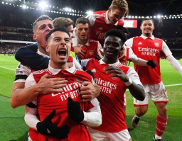 Bangkit, Arsenal Tak Tergoyahkan di Puncak