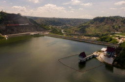 Jokowi Resmikan 13 Bendungan di Tahun 2021