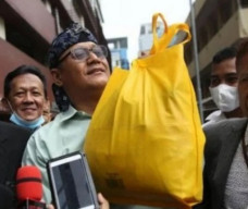 Gara-Gara Kuntilanak dan Genderuwo, Edy Mulyadi Ditahan