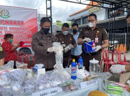 Kejari Surabaya Musnahkan Barang Bukti Sabu 28 Kg