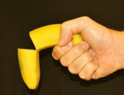 Bercinta dengan Gaya Woman on Top, Penis Pria Ini Patah