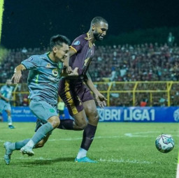 Persebaya Dibantai PSM Makassar, Aji Salahkan Pemain