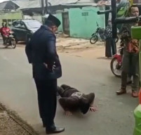 Viral Anggota Dewan Hukum Sopir Truk