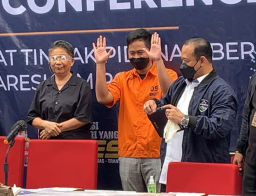 Di KTP, Pekerjaan Doni Salmanan sebagai Buruh Harian Lepas