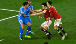 Sakitnya Ronaldo saat Mulutnya Dihantam Kepala Harry Maguire