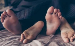 Mau Bercinta tapi Imsyak Sudah Dekat, Coba Posisi Ini!