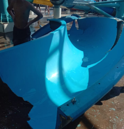 Seluncuran  Kolam Renang Kenjeran Surabaya Ambrol, 15 Jatuh dan Luka Parah