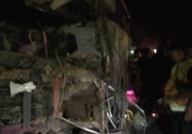 Diduga Rem Blong, Bus Tabrak Rumah dan Tewaskan 4 Orang