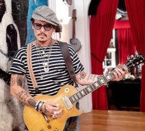 Kalah, Amber Heard Harus Bayar Johnny Depp Rp 218 Miliar