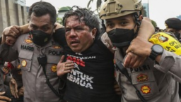 Polisi Batal Periksa Ade Armando