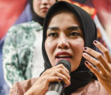 Di Rutan, Medina Zein Makan Nasi Putih Lauknya Tempe, Telur dan Sayur