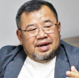 Gaji Ahyudin Rp 450 Juta per Bulan