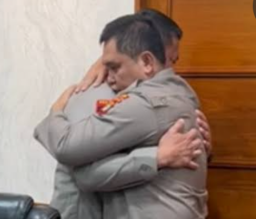 Di Depan Kapolda Metro Jaya, Sambo Menangis dan Minta Dikasihani