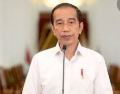Jokowi Bagi-Bagi Bantuan, Masyarakat: Kami Nggak Butuh, Turunin Aja Harga BBM
