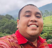 Akun Facebook Istri Pendeta Rudolf Masih Aktif, Netizen Geram