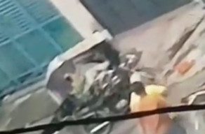 Suami Bacok Istri secara Brutal hingga Tewas, di Depan Banyak Orang