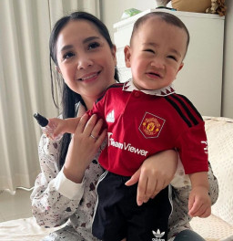 Instagram Manchester United Uggah Foto Nagita Slavina dan Anaknya