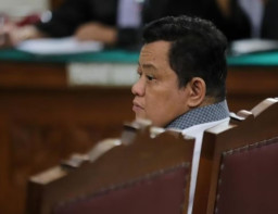 Jaksa Tuntut Kuat  8 Tahun Penjara