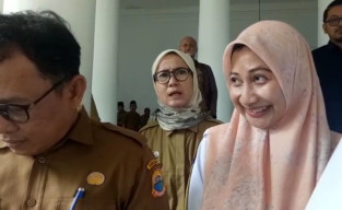 Bupati Lebak Paksa Wartawan Berhenti Wawancara,  Aktivis: Sombong dan Angkuh