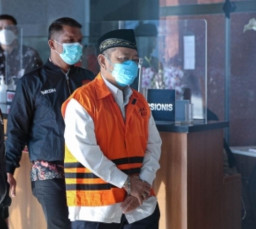 Saiful Ilah Diduga Terima Gratifikasi Rp 15 M Berkedok THR dan Kado Ulang Tahun