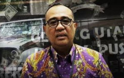 Siapa Artis R yang Terlibat Gratifikasi dengan Rafael Alun