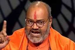 Pendeta Hindu Ini Perintahkan Pengikutnya Serang Mekkah dan Ambil Alih Kakbah