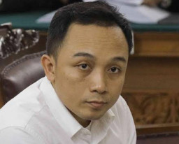 Ricky Rizal Tetap Dihukum 13 Tahun