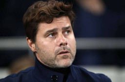 Latih Chelsea, Pochettino Dihujat Suporter Spurs