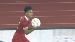 Arhan Bikin Emi Martinez Kerepotan