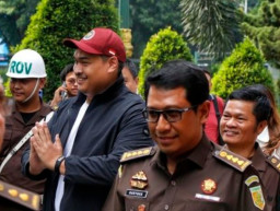 Jawab 24 Pertanyaan, Menpora Bantah Terima Rp 27 M dari Proyek BTS