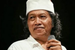 Cak Nun Dikabarkan Alami Pendarahan Otak