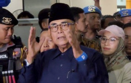 Lucky Hakim Akui Bingung dengan Cara Salam Panji Gumilang