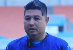 Ingin Fokus Urus Orang Tua yang Sakit, Pelatih Persikabo 1973 Mundur