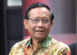 Mahfud Tegaskan, Jokowi Tak Mau Laporkan Rocky Gerung