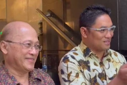 Mario Teguh Bantah Minta Plesiran ke 9 Negara