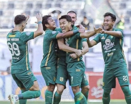 Kalahkan PSM Makassar, Persebaya Hattrick Kemenangan