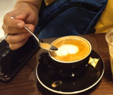 Jumlah Maksimal Minum Kopi, Empat Cangkir Sehari