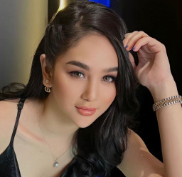 Diancam, Dikasari hingga Diselingkuhi Suami, Hana Hafnifah Pilih Cerai