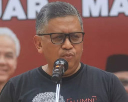 Hasto: Bu Megawati Ajak Kita Hadapi Kegelapan Demokrasi